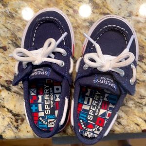 Toddler Boy Sperry - size 7